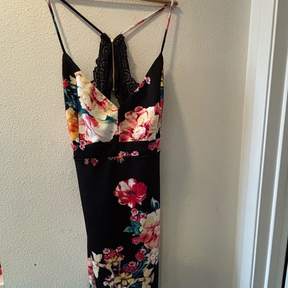 Forever 21 floral dress - Picture 2 of 6